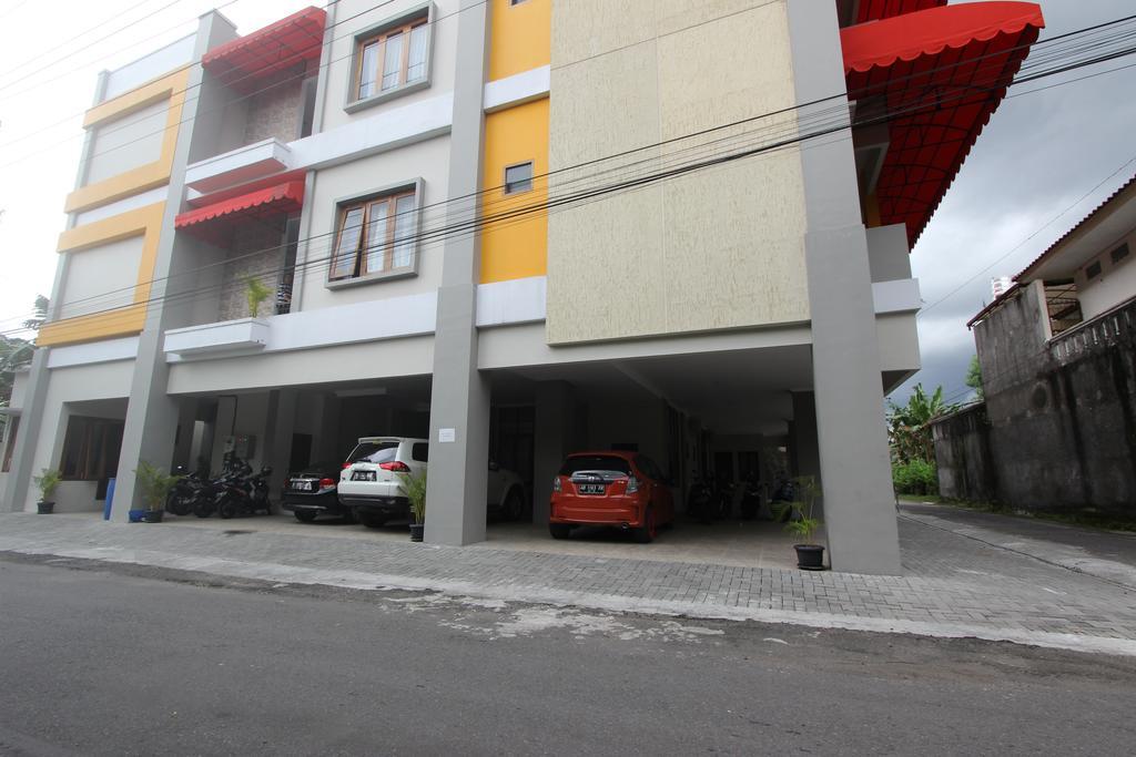 Reddoorz @ Plemburan Otel Sleman  Dış mekan fotoğraf