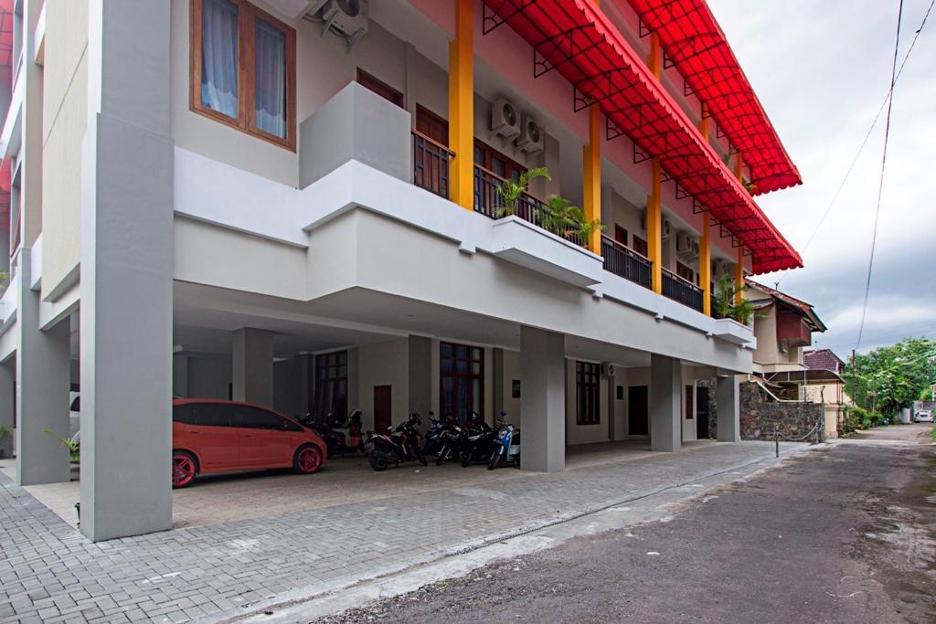 Reddoorz @ Plemburan Otel Sleman  Dış mekan fotoğraf